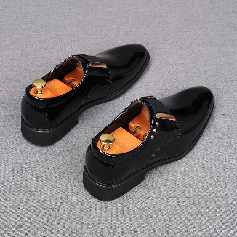 Designer Herren Spitznieten Slipper Schuhe Männliche Designer Fahr-Loafer Homecoming Hochzeitskleid Zapatillas Hombre