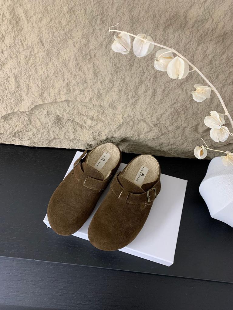 Baotou half slippers women's outer wear 2025 autumn and winter new platform French retro velvet shoes