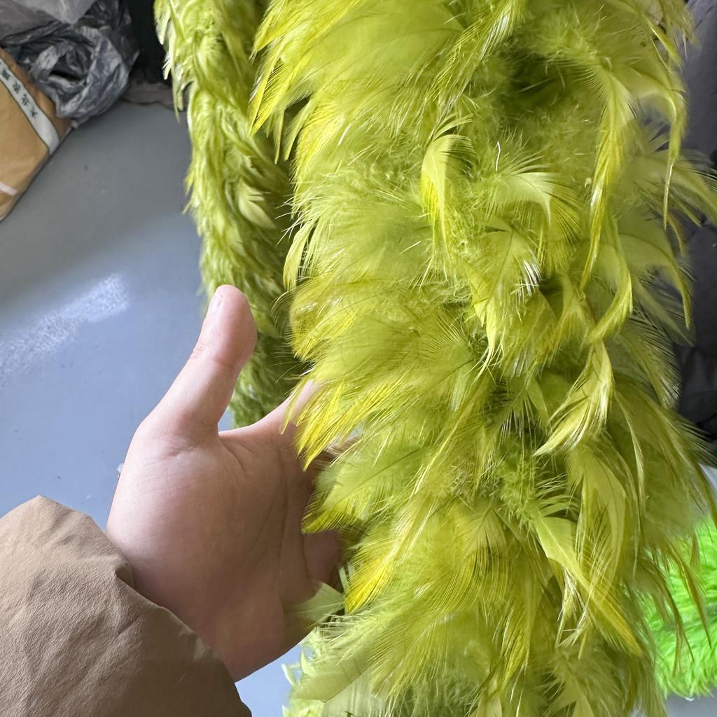 DIY Fluffy Red Chicken Feather Boa Scarf 2Meter Rooster Feathers Shawl for Wedding Carnival Party Dress Decoration Costume Accessory