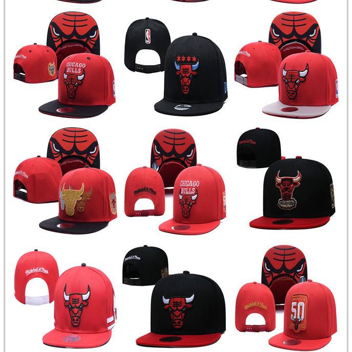 Chicago Bulls Cross Bull Embroidered Duckbill Cap, Unisex Korean Style Baseball Hat