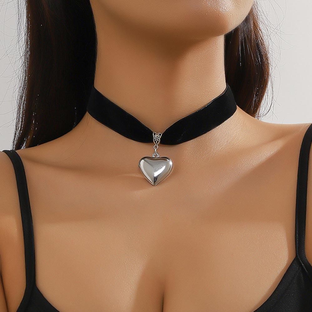 Black Crescent Moon Choker Necklace for Women Gothic Grunge Double Layers Velvet Jewelry Punk Female Pendant Gift Statement New