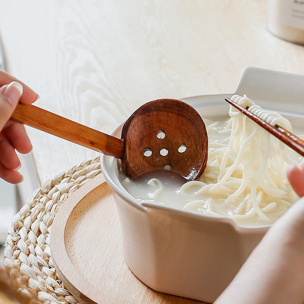 Zestaw sztućców z drewnianą łyżką z długą rączką, łyżka do zupy z makaronem z łyżką cedzakową, narzędzie kuchenne