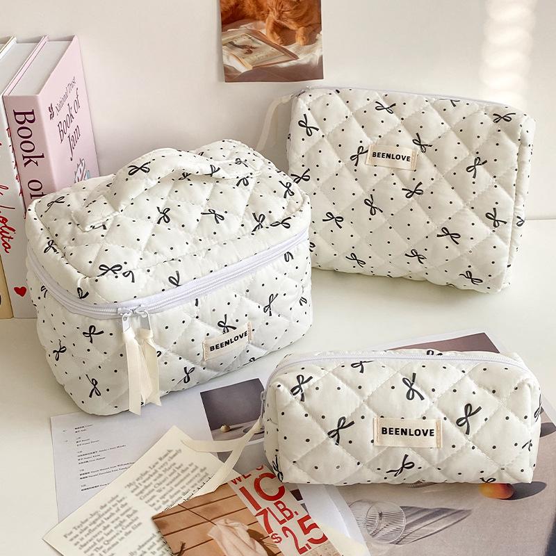 Trousse de toilette matelassée motif papillon Runhui - Grande capacité, Rangement tendance