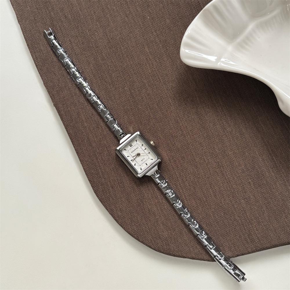 New Square Dial Bracelet Watch Elegant Bracelet Strap Ladies Watch Luxury Gift Quartz Watch for Women