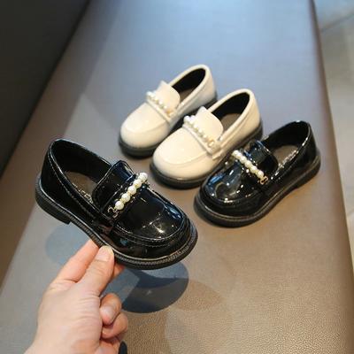 Mädchen Vielseitige Schuhe PU Schwarz Slipper 2024 Herbst Neu Retro Prinzessin Weich Rutschfest Schlicht Kind Schule Party Lederschuhe Perlen