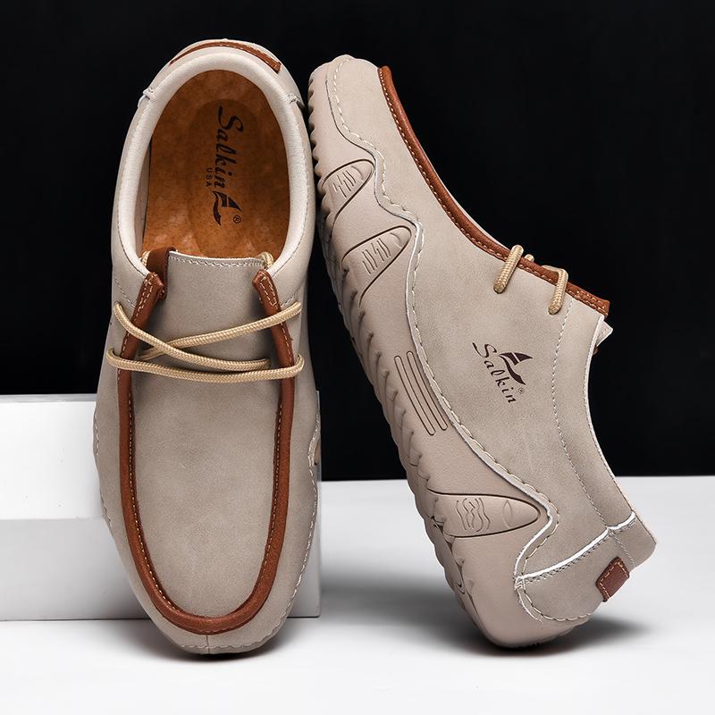 Men’s White Driving Shoes Handmade Moccasins Casual Retro Men’s Outdoor Wide Shoes Plus Size Anti Slip Boat Shoes