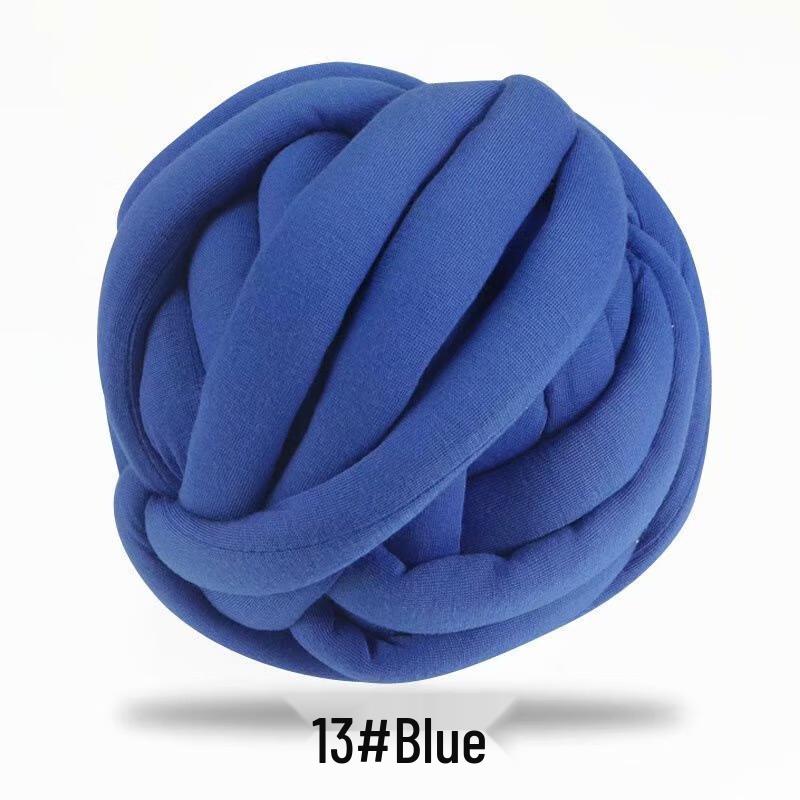 Christmas Tree & Cat Bed Decorative Yarn