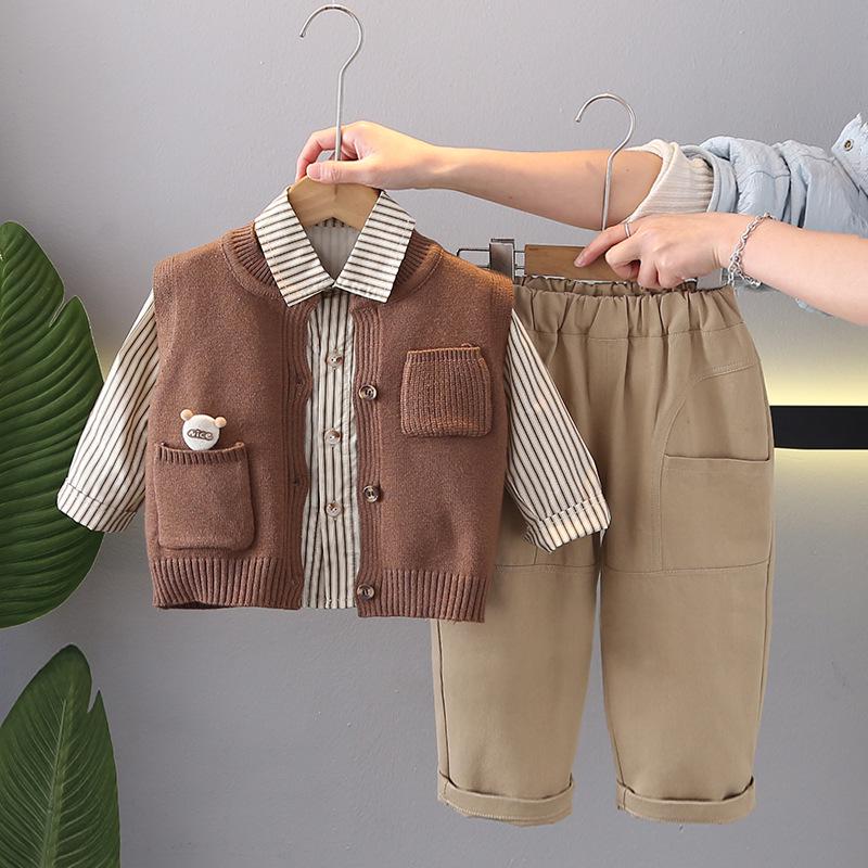 

Осенний наряд для мальчиков: Стильный комплект-тройка со свитером-жилетом 80 cm темно-коричневого