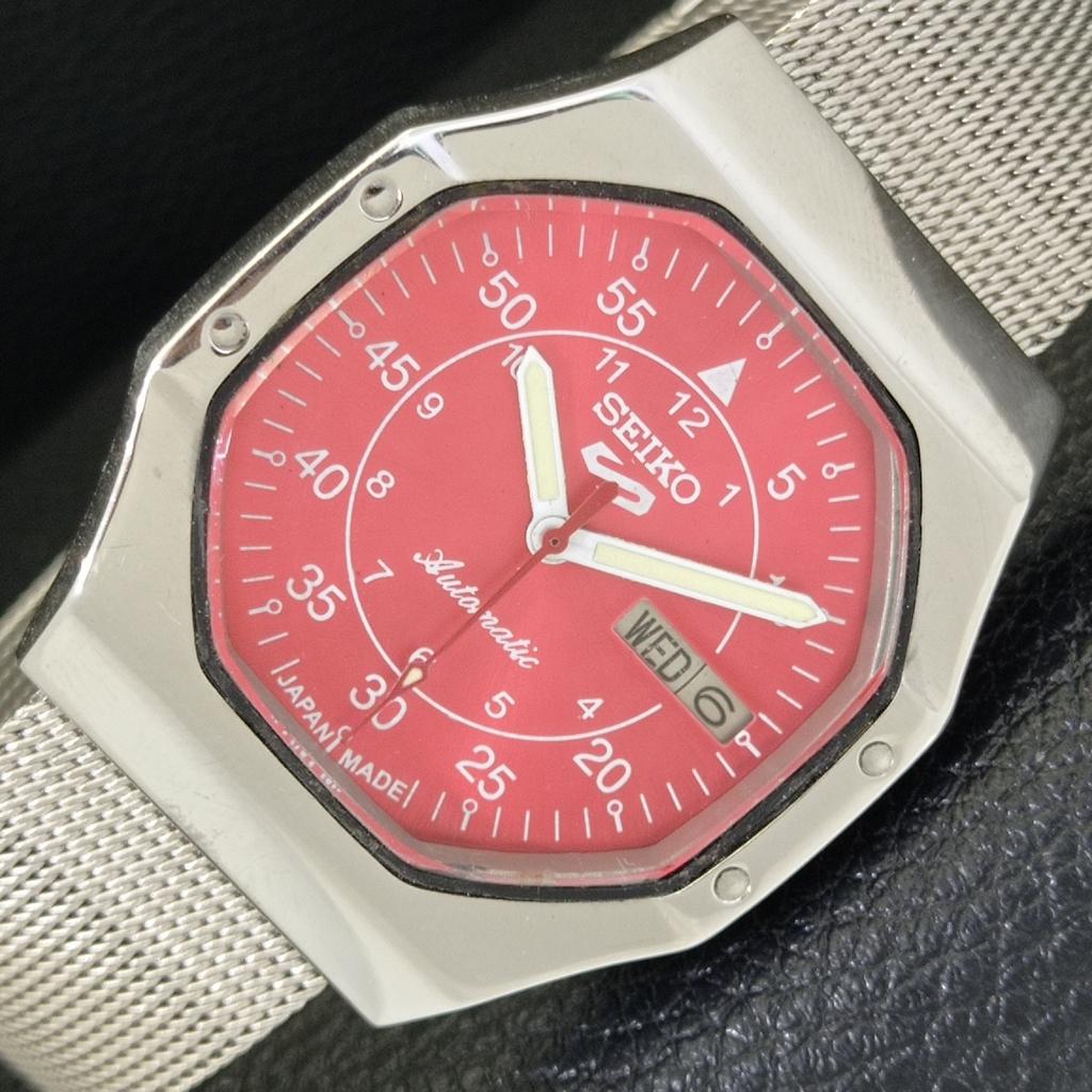 

Seiko 5 АВТОМАТИЧЕСКИЕ ВИНТАЖНЫЕ 7009A ЯПОНИЯ МУЖСКИЕ ЧАСЫ С ЦИФЕРБЛАТОМ КРАСНОГО ЦВЕТА a700437-5 R203-a700437