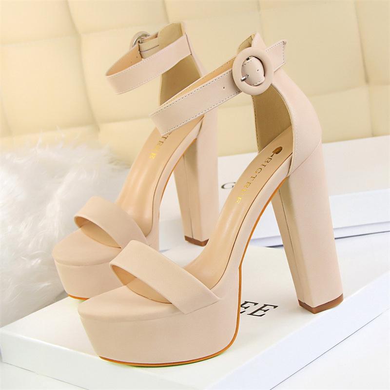 Fashion New Fashion Simple Comfort Women Platform High Heels Sandals Summer Peep Toe Party Wedding Pumps Buckle Slimming Shoes