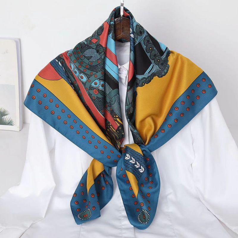 Versatile Shawl Animal Print Black And White Simple Large Square Scarf 90 * 90Cm Simulated Silk Twill Silk Women'S Silk Scarf