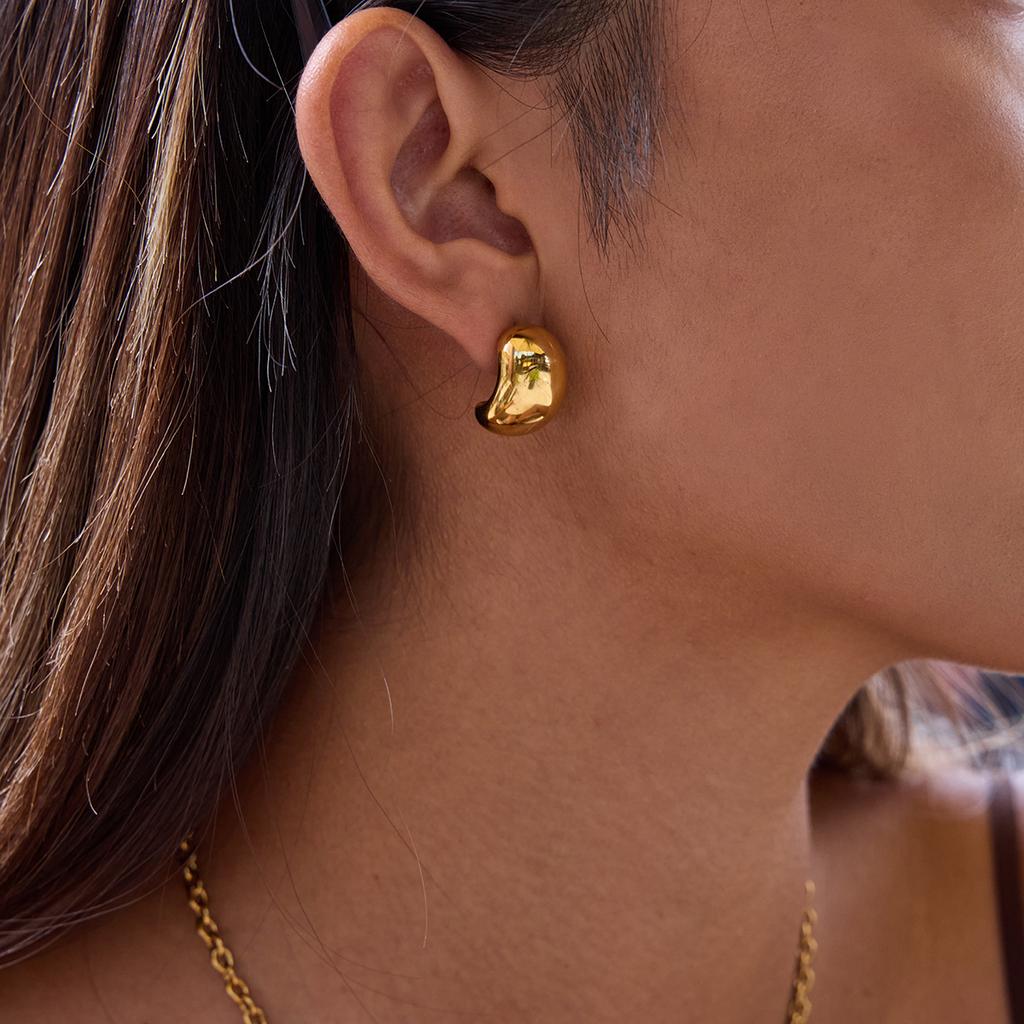 Youthway Glossy C-Circle Stud Earrings Stainless Steel With Gold Color Plating Simple And Elegant Women Stud Earrings