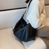 Bag Women's Niche Retro Texture Messenger Bag Wide Shoulder Strap Large Capacity Solid Color Casual Soft Collapsed Shoulder