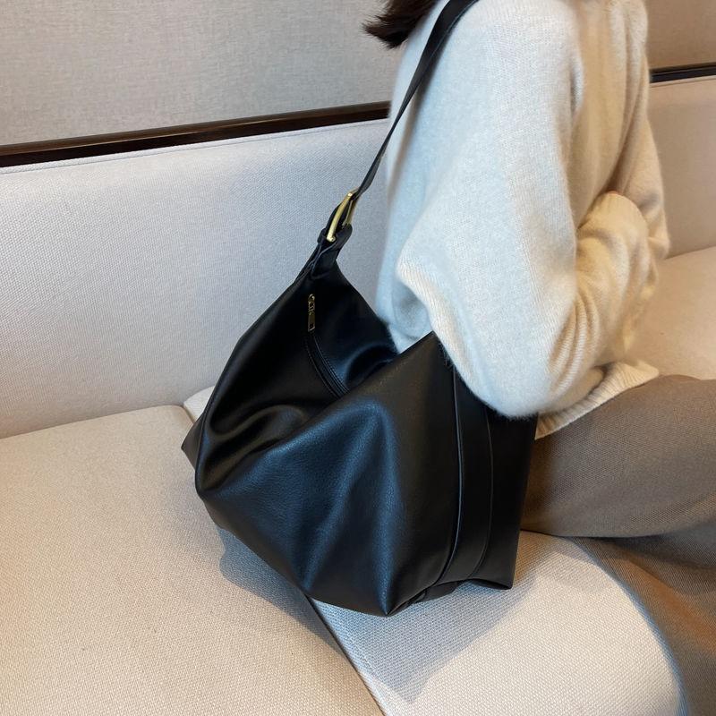 Bag Women's Niche Retro Texture Messenger Bag Wide Shoulder Strap Large Capacity Solid Color Casual Soft Collapsed Shoulder