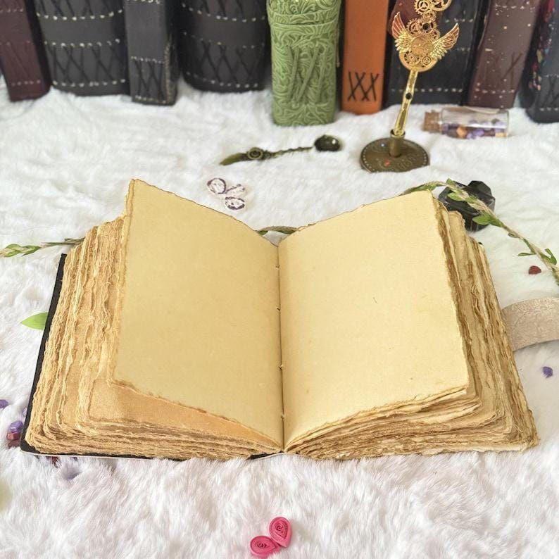 Fox Leather Grimoire Journal: Vintage Book of Shadows, Deckle Edge Paper