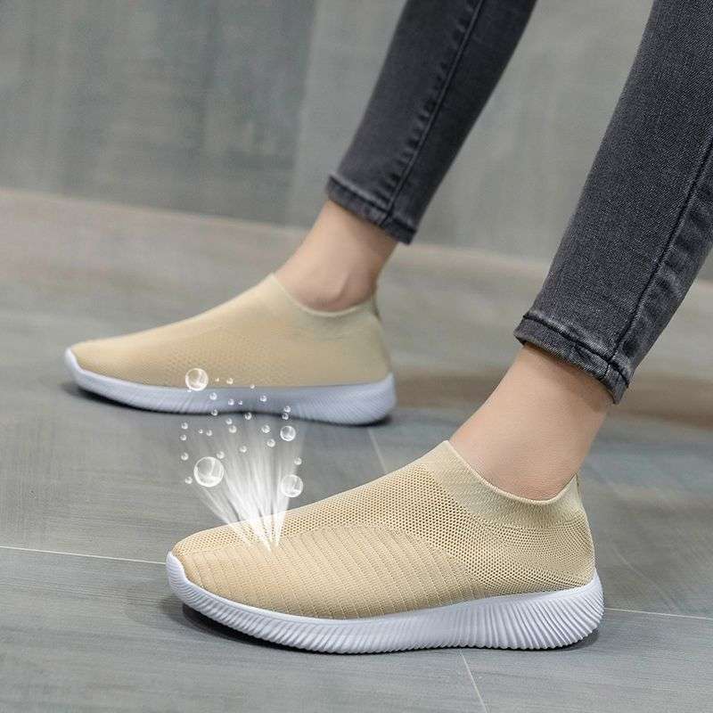 2025 Drei-Jahreszeiten neue Übergröße Sport bequeme flachsohlige Damen Einzelschuhe Fliegenstrickschuhe Studenten Freizeitschuhe Low-Top Schuhe