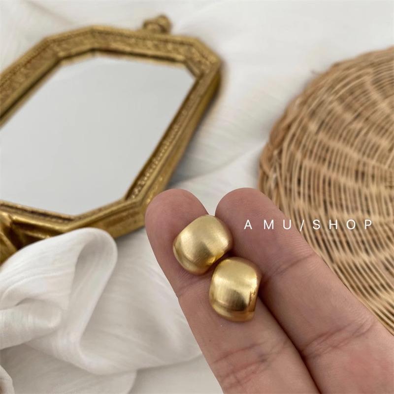 A.MU Little Magic Bean French Retro Gold Frosted Matte Stud Earrings Clips for Women