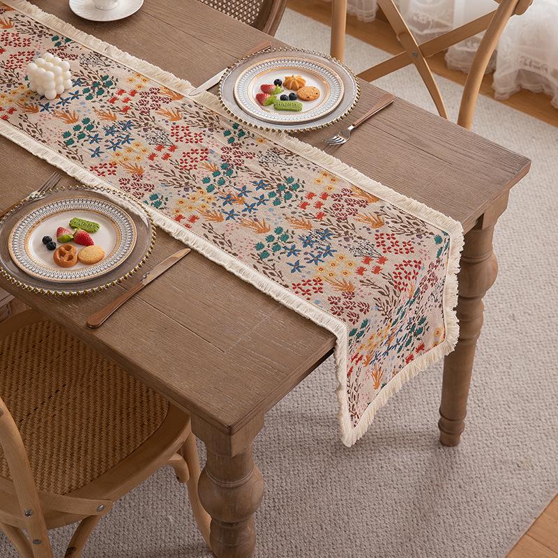 American Retro Tassel Table Runner: Polyester Jacquard for Coffee Table, TV Cabinet, or Bed End.