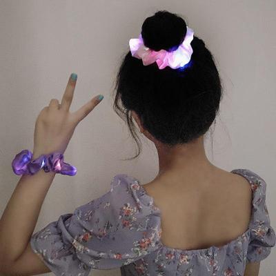 LED Leuchtender Dickdarm Haargummi Hüpfend Di Elektrisch Silbe Elastisch Blinkendes Haaraccessoire Glänzend Stütz-Stirnband
