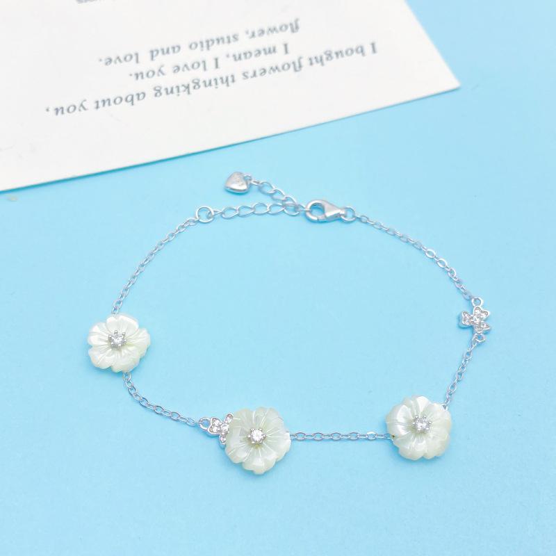 Elegant S925 Sterling Silver Shell Flower Bracelet for Women - Adjustable, Fresh Floral Design. S925 Sterling Silver