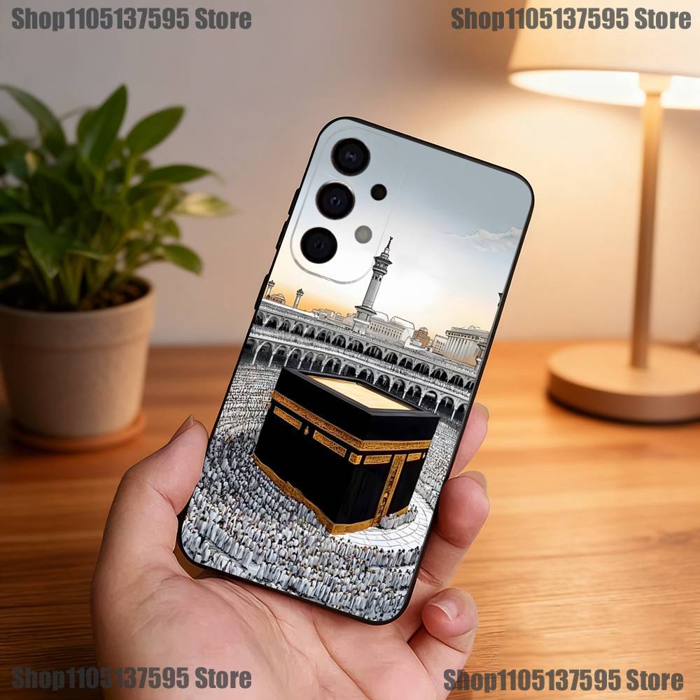 Moslem and kaaba Phone Case For Samsung S25,S24,S21,S22,S23,S30,Ultra,S20,Plus,Fe,Lite,5G Black Cover