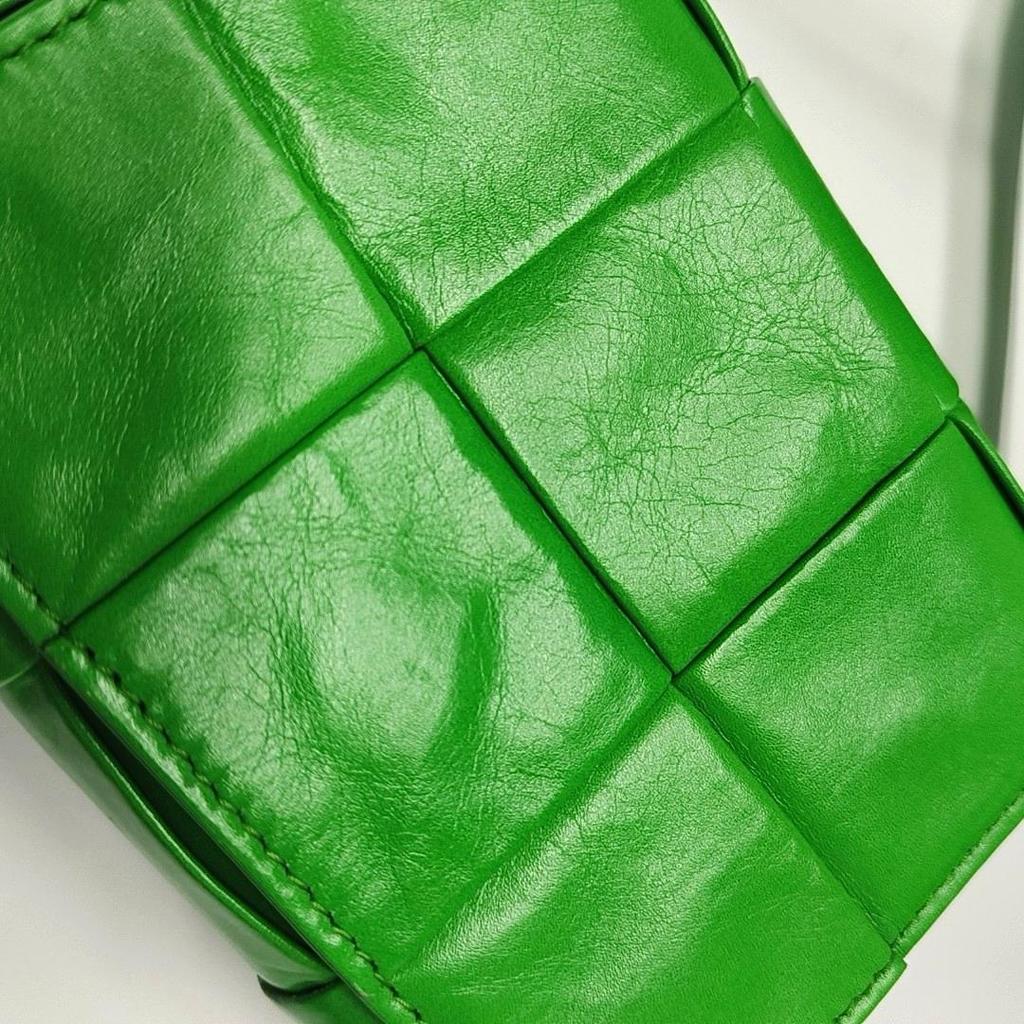 [Pre-Owned] Bottega Veneta Mini Cassette Bag 'Parakeet/Silver' - Very Good #XE5Q15