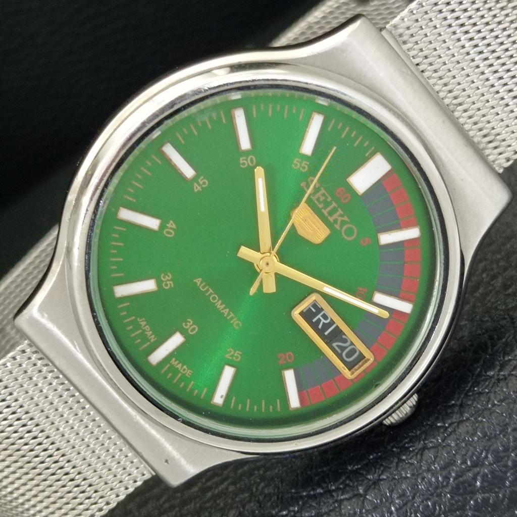 

AUTOMATIC VINTAGE SEIKO 5 JAPAN 6319A MENS GREEN COLOR DIAL WATCH a702502-1 R126-a702502