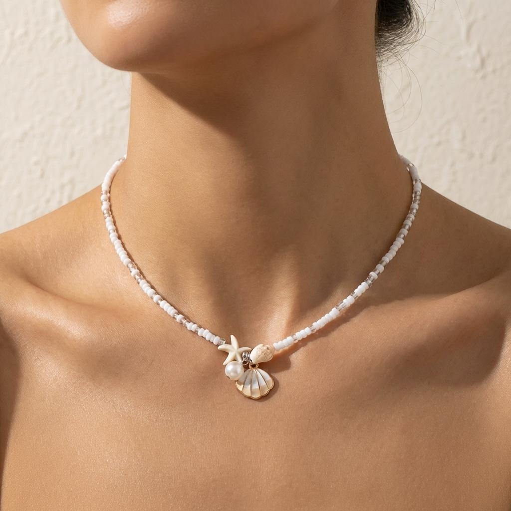 Ocean Inspired Beaded Choker Necklace for Women Shell Starfish Conch Pearl Style Minimal Beach Jewelry Summer Vacation Accessory