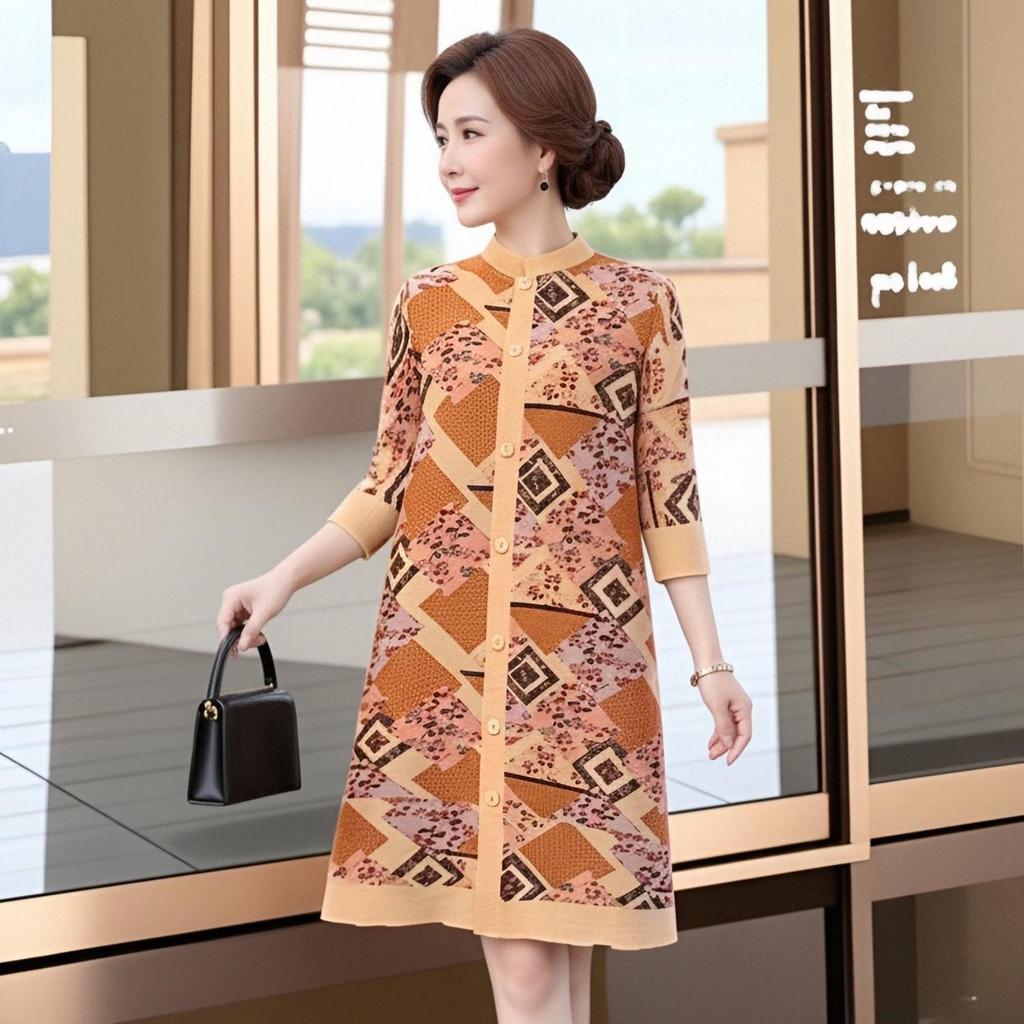 Frühlingshaftes Blumen-Faltenkleid - Elegant in Übergröße für Frauen mittleren Alters