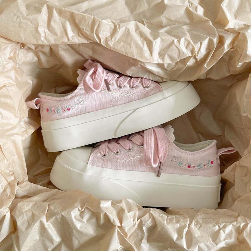 Summer thin breathable thick-soled canvas shoes women's 2 new embroidered versatile white shoes casual shoes