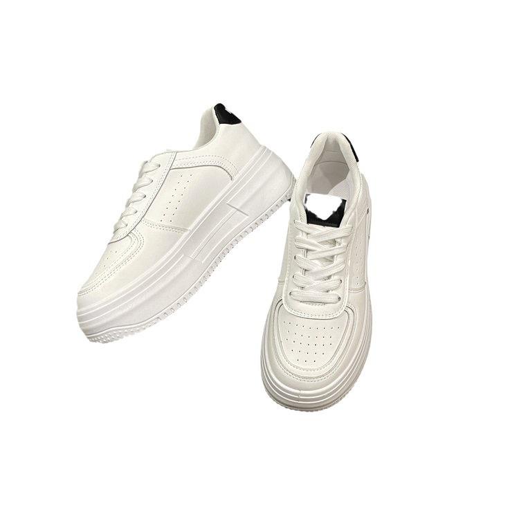 Platform white shoes women's spring and autumn Hong Kong style increases 2025 new versatile casual sports shoes niche board shoes ins tide