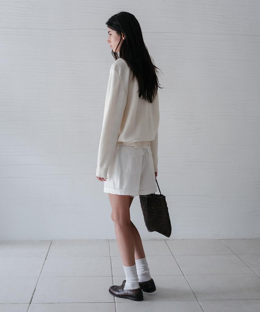 Beullaengkeulumumeon Bush Shorts_Ivory