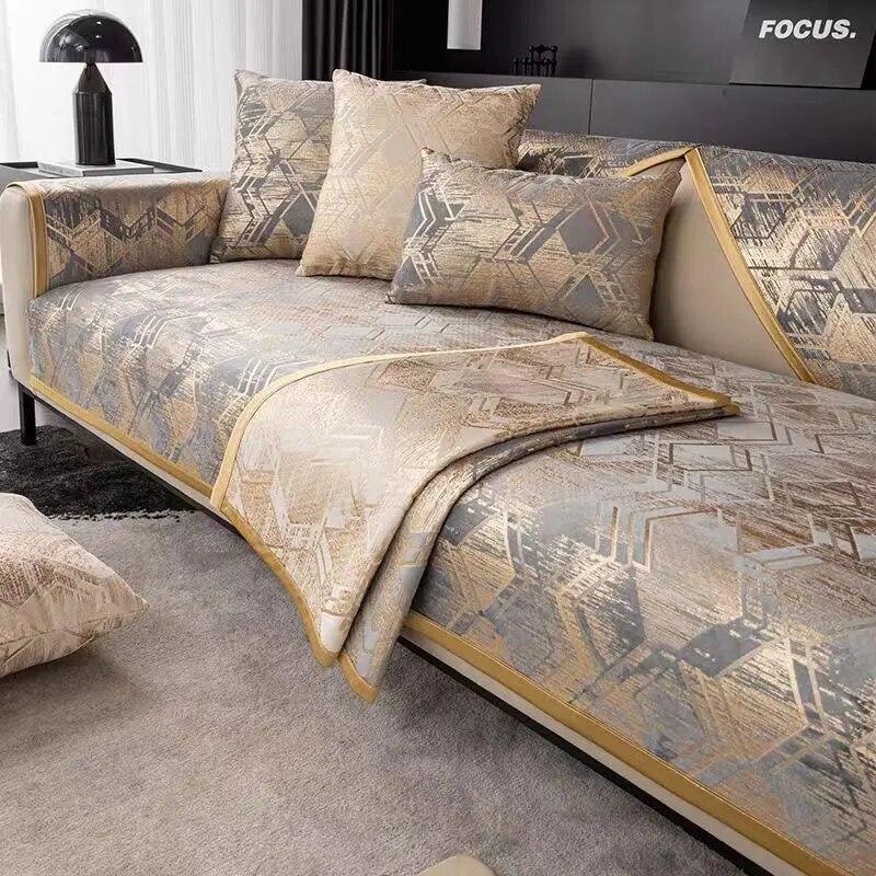 Luxuriöser Sofabezug aus Samt mit Stickerei für das Wohnzimmer, rutschfest, Heißprägungsstreifen, Kissenmatte, Sofahandtuch, Heimcouch-Dekor