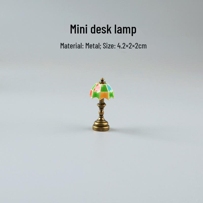Retro Miniature Desk Lamp Ornament for Dollhouse Scenes