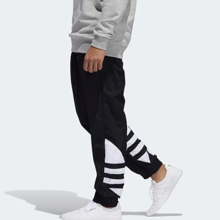 Adidas Originals – Trainingshose mit großem Trefoil-Logo und Bündchen am Saum – Schwarz – Herren Unterteile FM9896