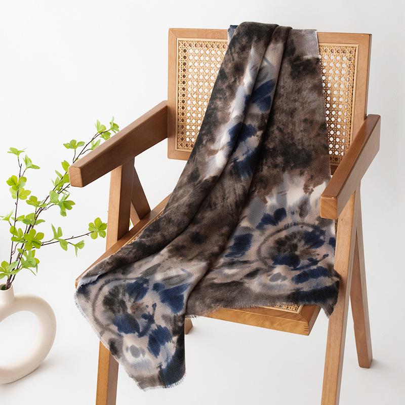 Imitation Cashmere Scarf High End Women's Autumn and Winter Retro Purple Flower Print Warm Outer Shawl