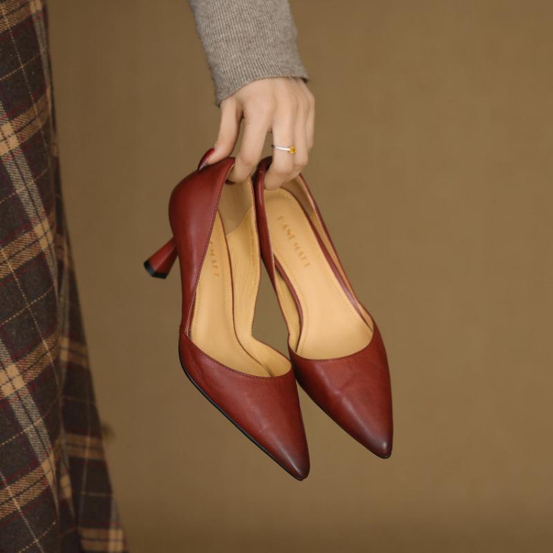 French casual versatile high heels spring and summer new foot cover women's single shoes light mouth pointed head thin heel commuting solid color