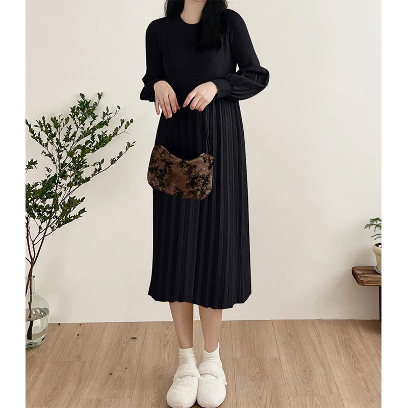 Maternity Sweater Skirt Autumn and Winter Pleated Lantern Sleeves Loose and Thin Age Reduction Base Maternity Knitted Dress