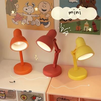 Mini lampe de bureau créative à LED pliable et portable, petite veilleuse de couleur chaude, protection des yeux, lampe de lecture avec clip