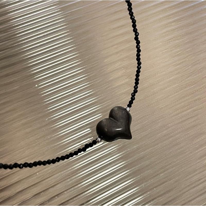 Stylish Bowknot/Heart Pendant Necklace Handmade Beaded Neckchain Bows Ornaments