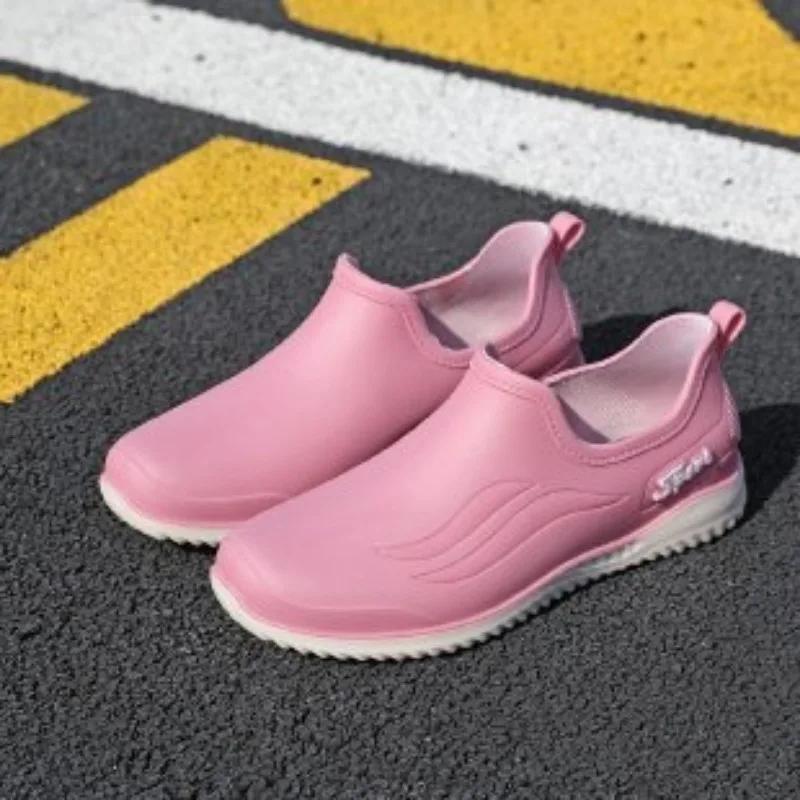Fashion 2025 High Quality Ladies Shoes Slip on Women's Vulcanize Shoes Fashion Round Head Ladies Casual Shoes New Solid Flat Shoes