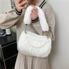 Luxury Faux Fur Underarm Bag Pearl Chain Plush Handbag Fashi Winter Shoulder Bag With Soft Fluffy Pleat Elegant Commuter Bag