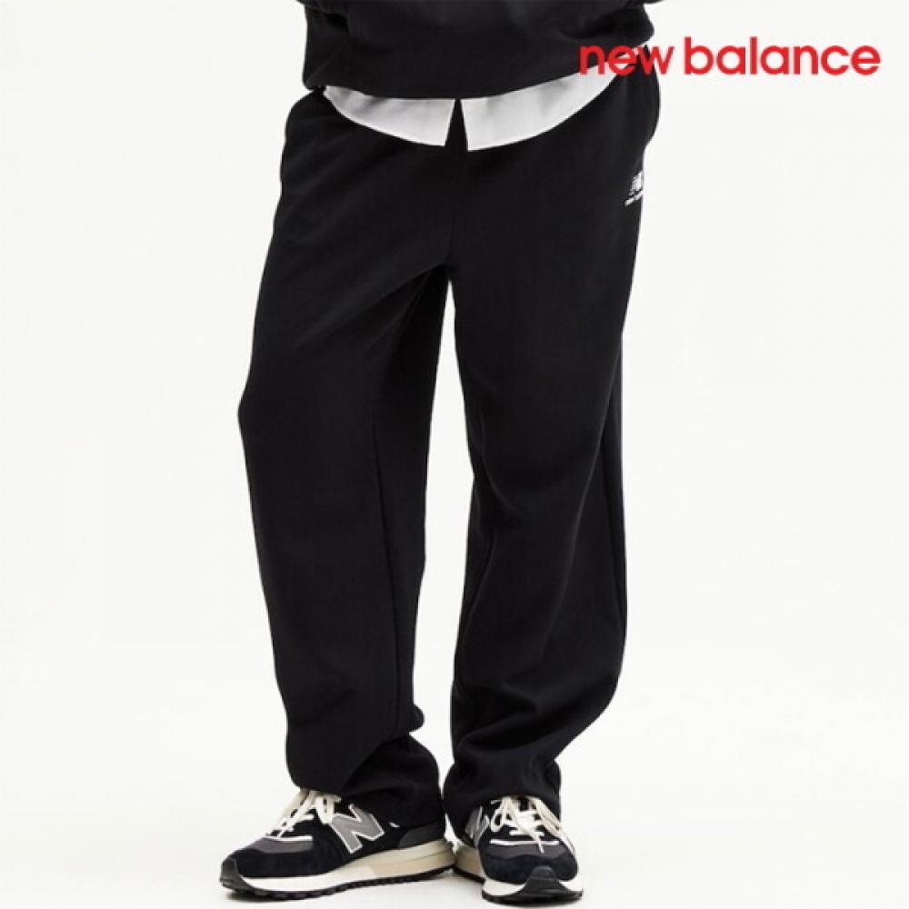 

New Balance Pants D24 Nbmle11033 19 Uni Essential Wide Pants FREE/L