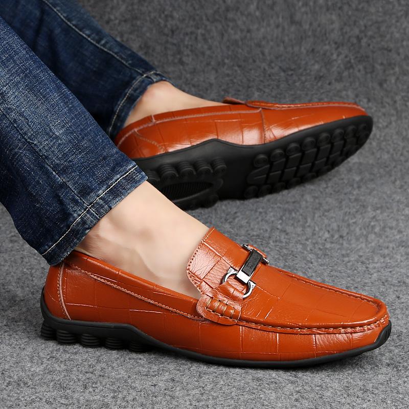 Fashion Non-slip Men Shoes Loafers Genuine Leather Men Fashion Casual Shoes Slip-On Black Moccasin Mens Lightweight Soft Sole Peas Shoes