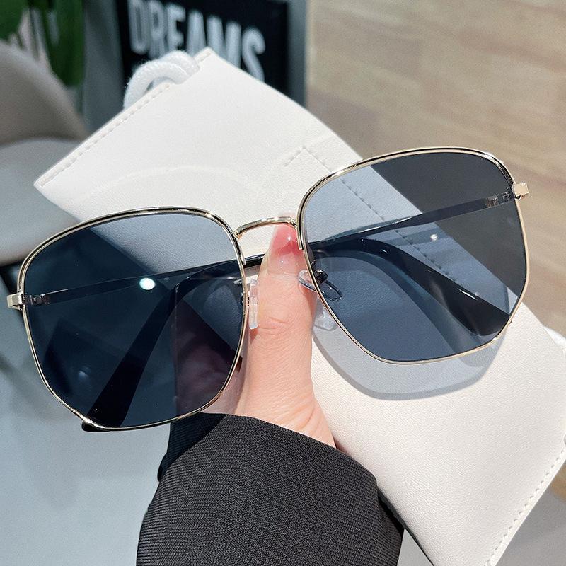 Big Size Women s Sunglasses Square Shape Alloy Frame UV400 Protection Sun glasses for Women High Quality Female Sunglass