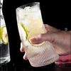 Saftgetränkebecher Mode Gebogene Form Glasbecher Kaffeetasse Transparente Gerippte Trinkgefäße für Partys Veranstaltungen