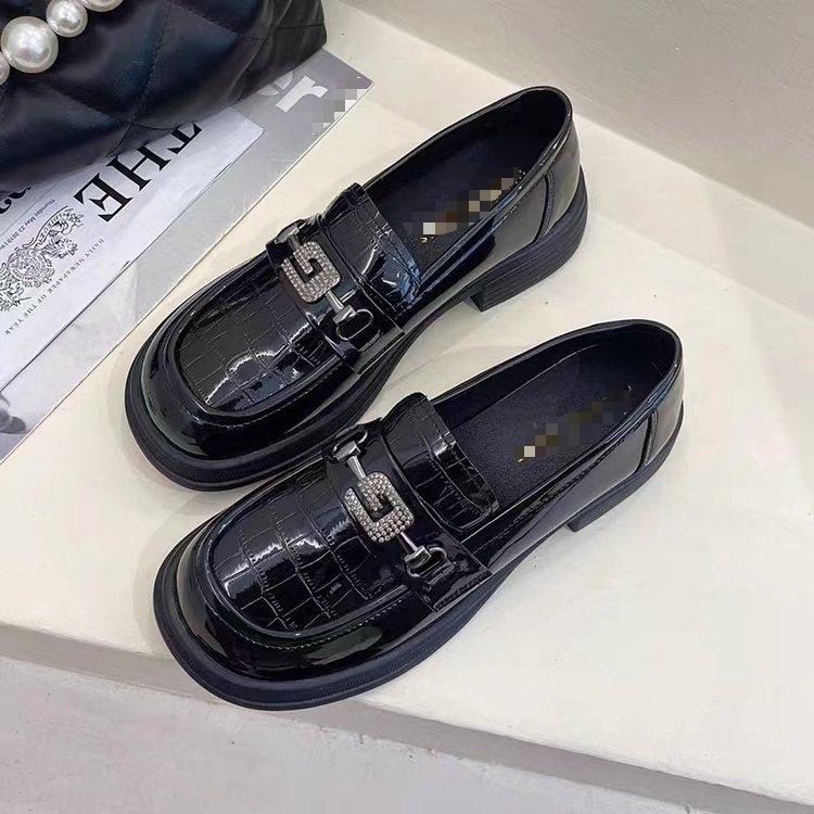 

Internet celebrity retro British style small leather shoes round head versatile Japanese soft sole patent leather thick heel loafers single 35 чёрный
