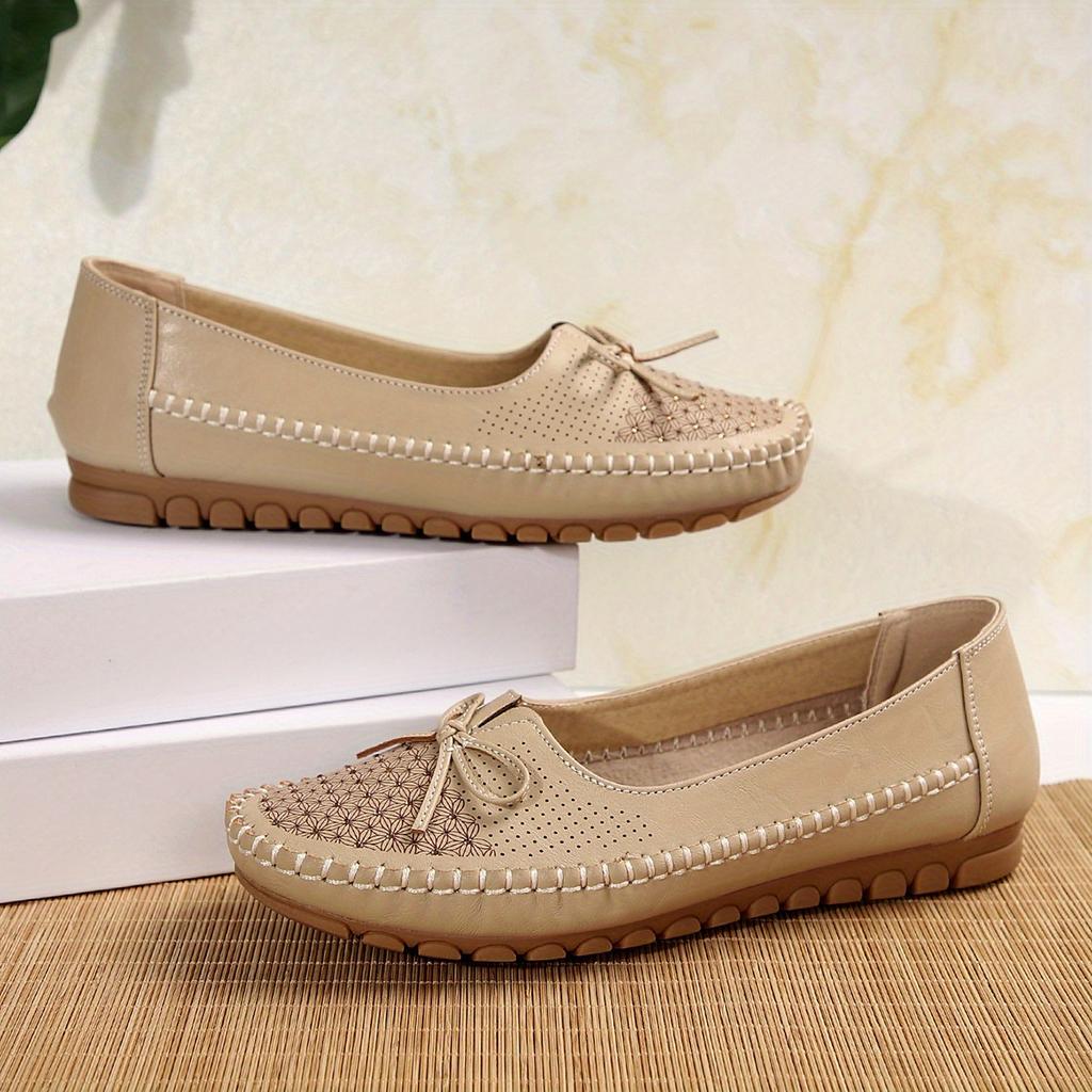 Dames beige flats med ankelkjedelignende dekorasjon - Slip-on sko med lukket tå, overdel i PU ekte skinn og polstret innersåle - Hverdagssko for alle årstider