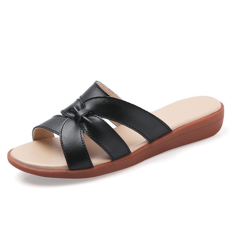 New Cowhide Mother Slippers for Women In Summer Soft Sole Outdoor Wear Pregnant Women's Medium-old Large Size Flat Ladies' Slippers