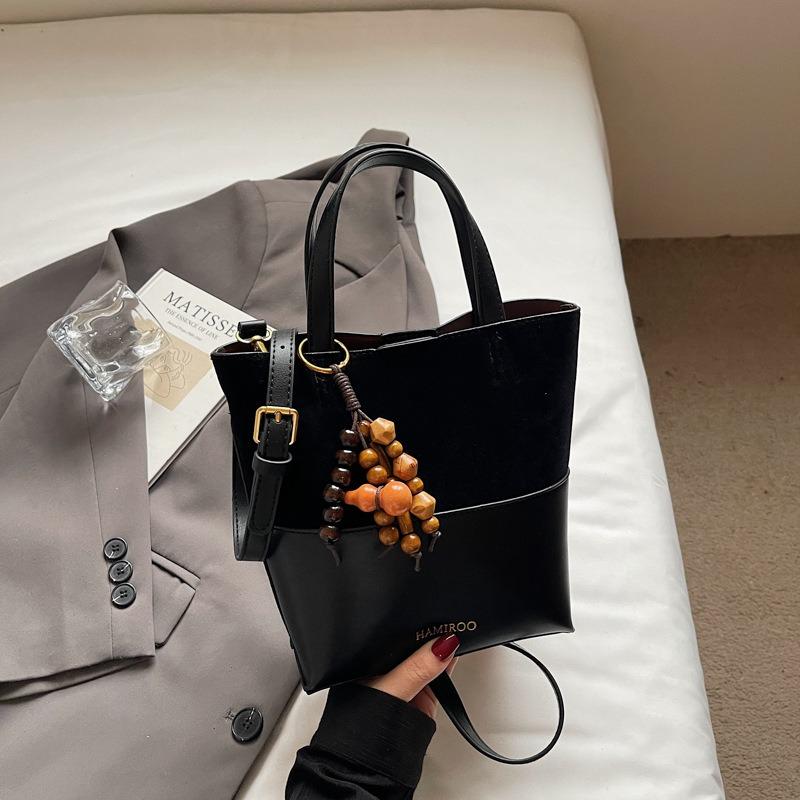 Fashion Niche High-value Handbag Women's Autumn New Large-capacity Retro Simple Shoulder Small Square Bag